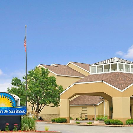 Days Inn By Wyndham St. Louis/Westport Mo Maryland Heights Exteriör bild